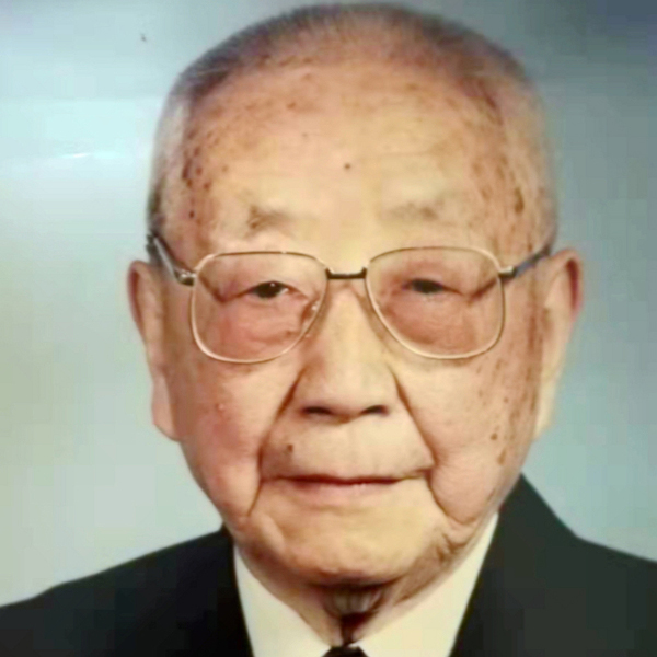 Photo of Yiqun Fang