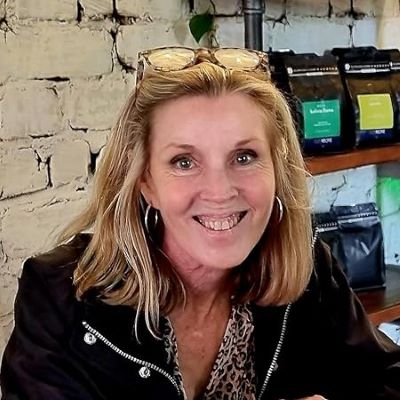 Photo of Kristin Kelly