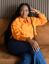 Photo of DeAndra Davis